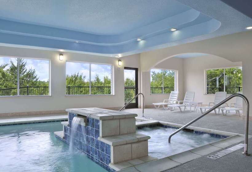 Hotel Ramada By Wyndham South Waco