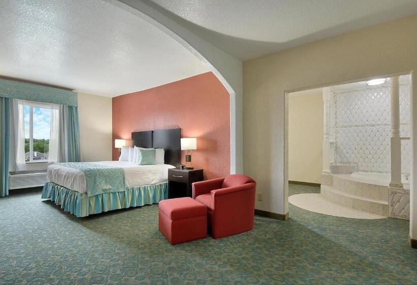 Hotel Ramada By Wyndham South Waco