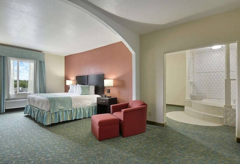 Hotel Ramada By Wyndham South Waco