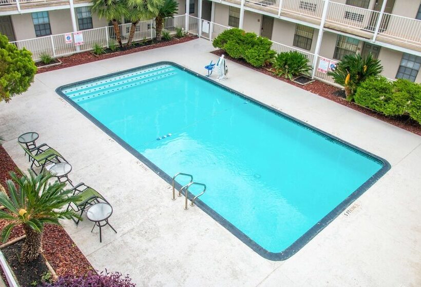 Отель Studio 6san Antonio, Tx  Lackland Afb