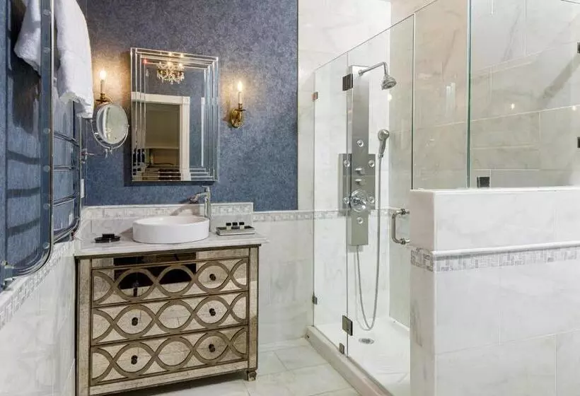 ホテル The Litchfield Inn