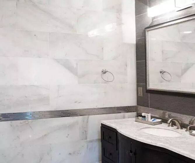 ホテル The Litchfield Inn