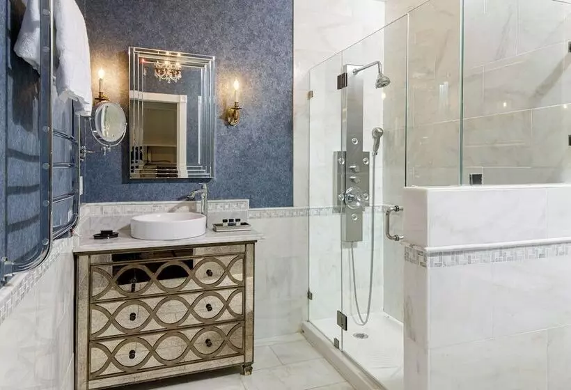 ホテル The Litchfield Inn