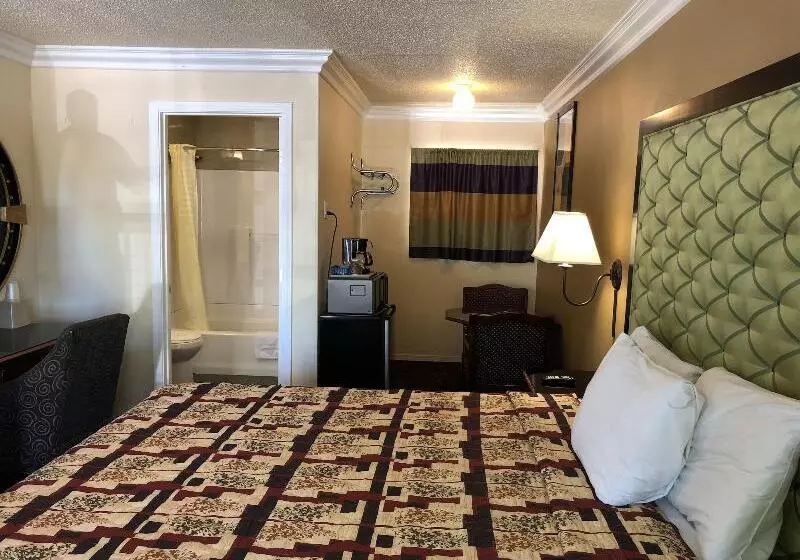 Lamplighter Motel Clearlake