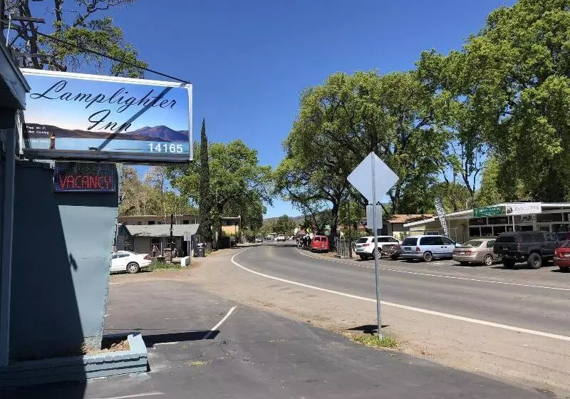 Lamplighter Motel Clearlake