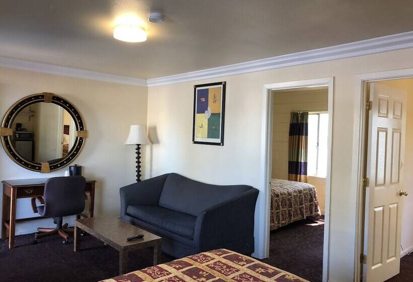 Lamplighter Motel Clearlake