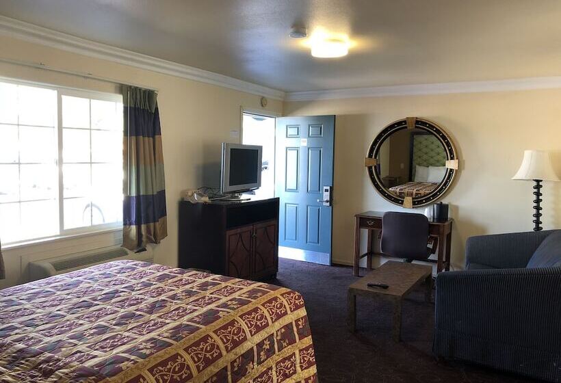 Lamplighter Motel Clearlake