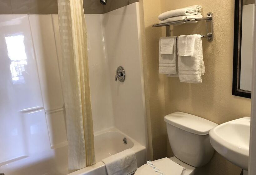 Lamplighter Motel Clearlake