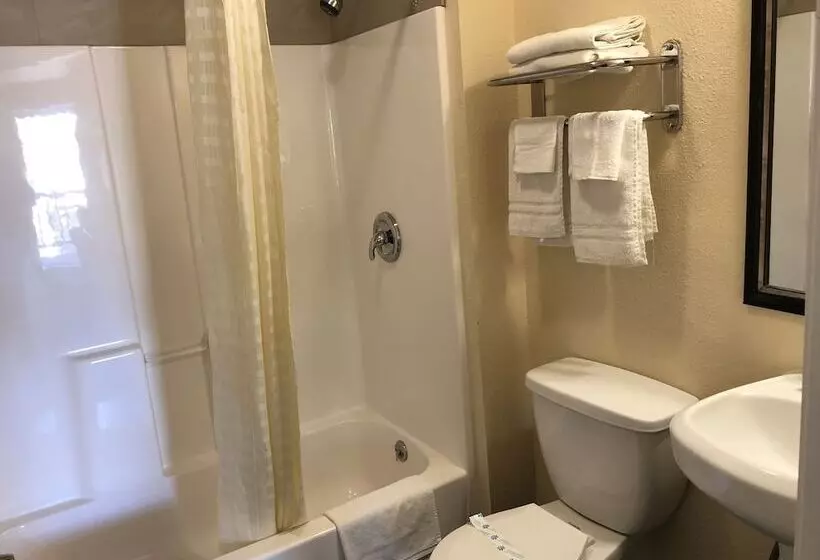 Lamplighter Motel Clearlake