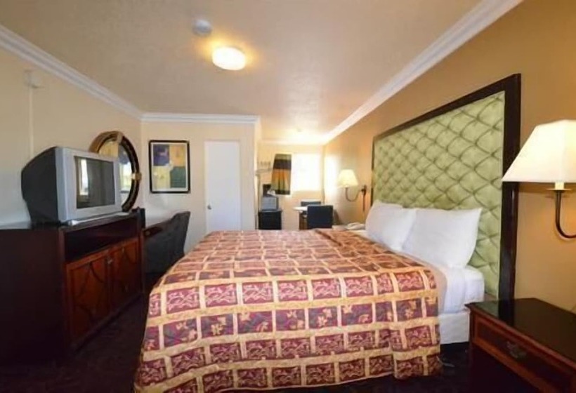 Lamplighter Motel Clearlake