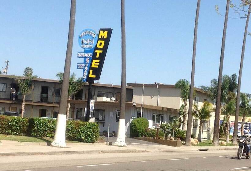 فندق على الطريق Bayshore Inn Ventura