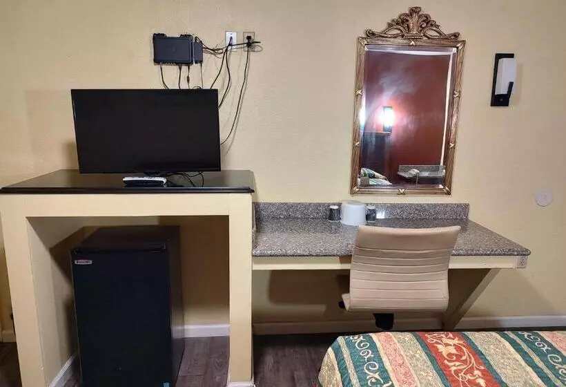 מוטל Economy Inn Richmond