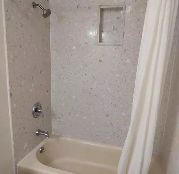 מוטל Economy Inn Richmond