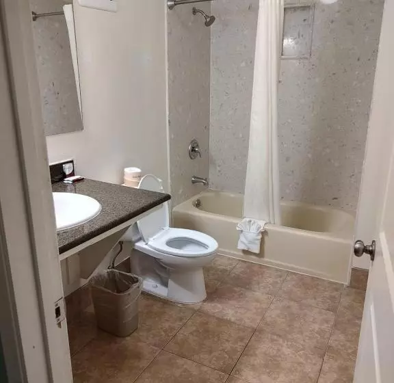 מוטל Economy Inn Richmond