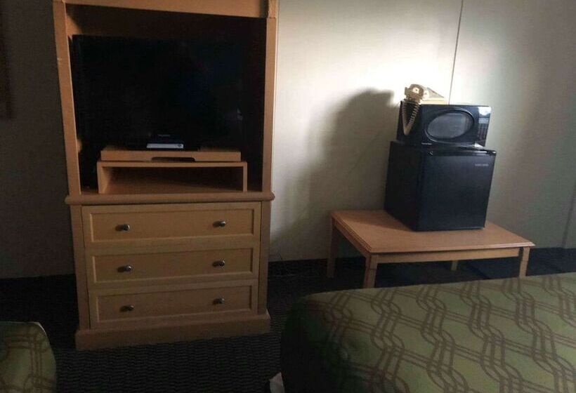 Мотель Knights Inn Winner