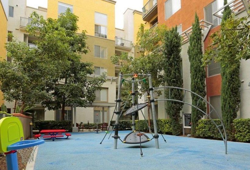 Oakwood At Camden Main & Jamboree