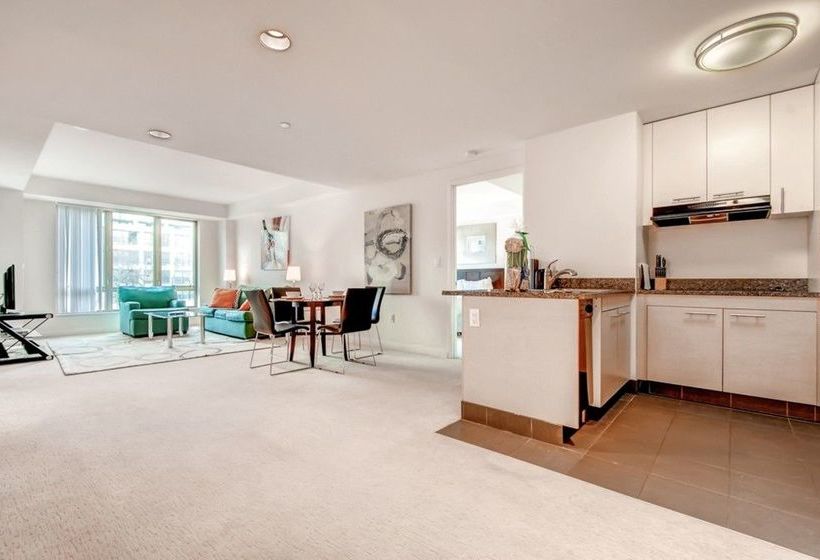 Oakwood At Third Square