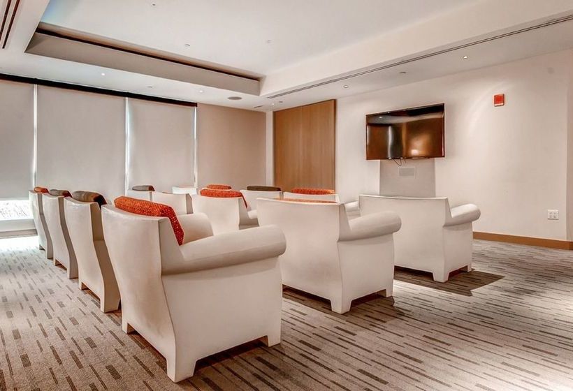 Oakwood At Third Square