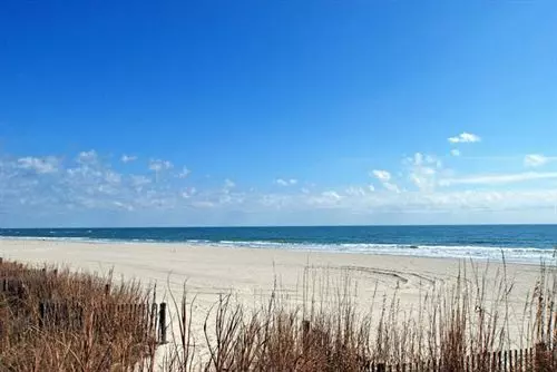 Sea Cabin By Elliott Beach Rentals