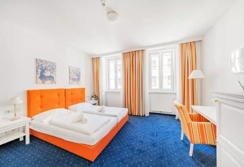 Self Check In Hotel Adlon