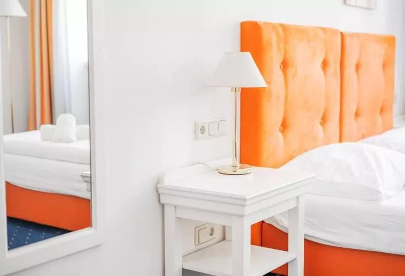 Self Check In Hotel Adlon