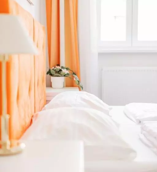 Self Check In Hotel Adlon