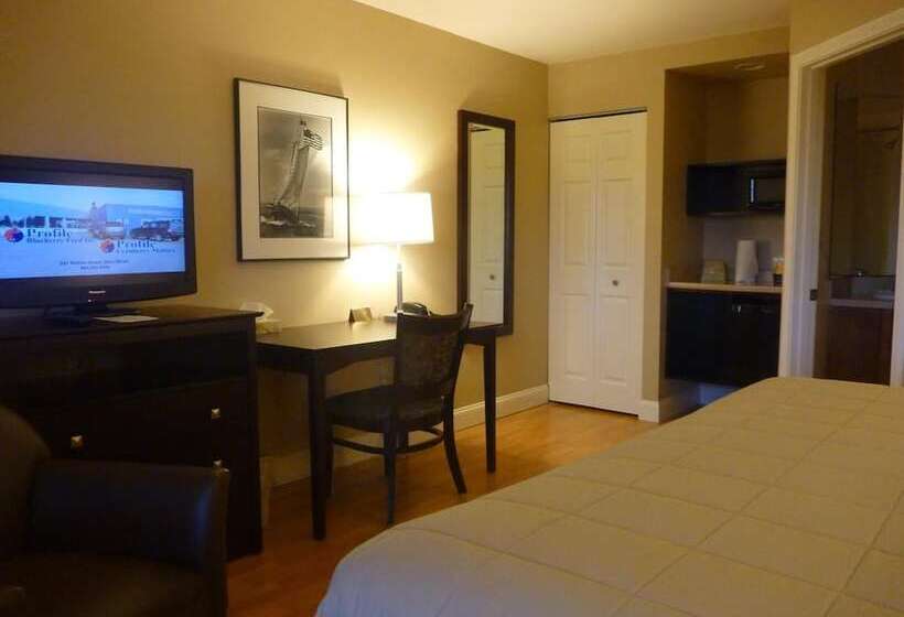 Yankee Clipper Motel