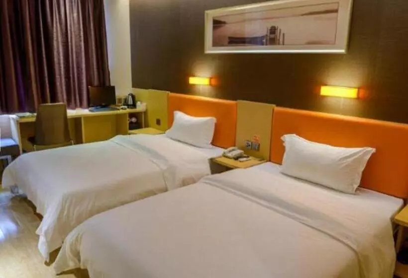 Hotelli 7 Days Premium Xinhua Train Station Square Branch