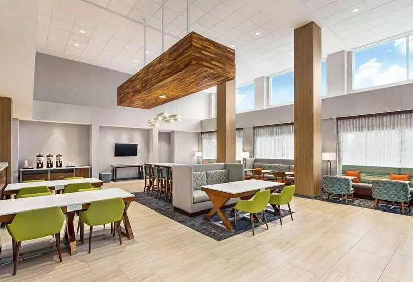 هتل Hampton Inn & Suites Miami Kendall