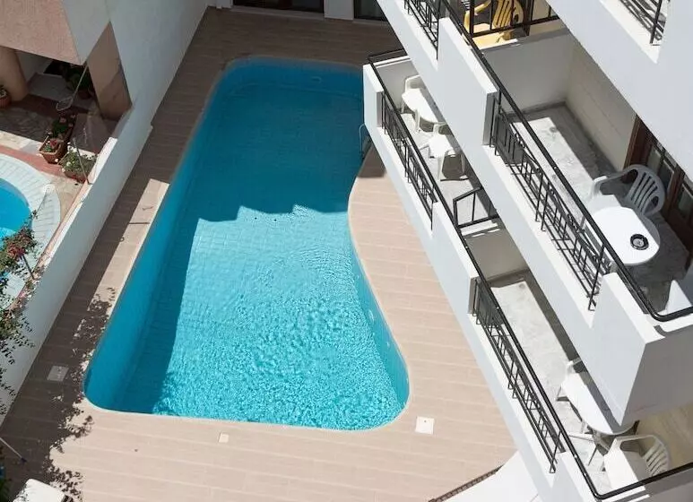 Artemis Hotel Apartments