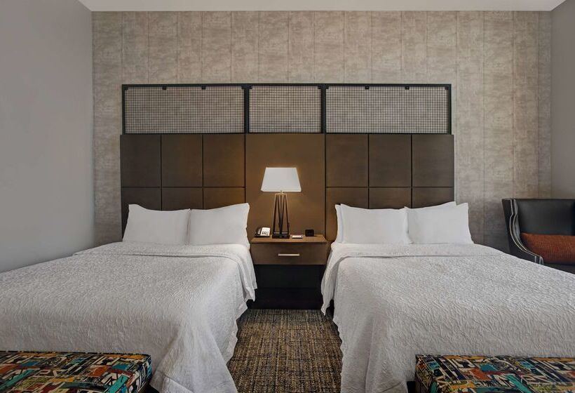 Hampton Inn & Suites Austin @ The University/capitol