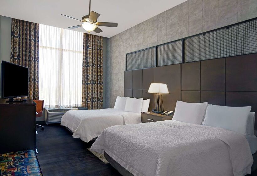 Hampton Inn & Suites Austin @ The University/capitol