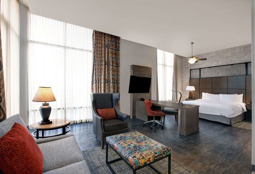 Hampton Inn & Suites Austin @ The University/capitol