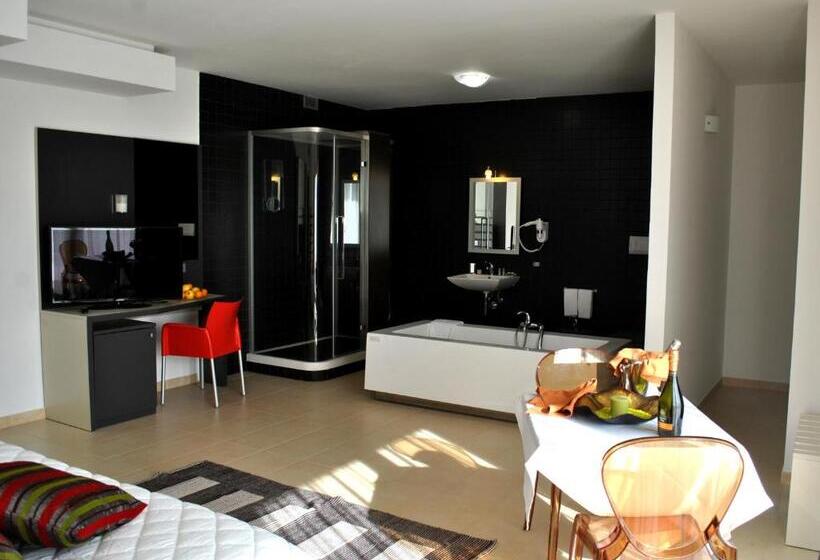 فندق Althea Palace