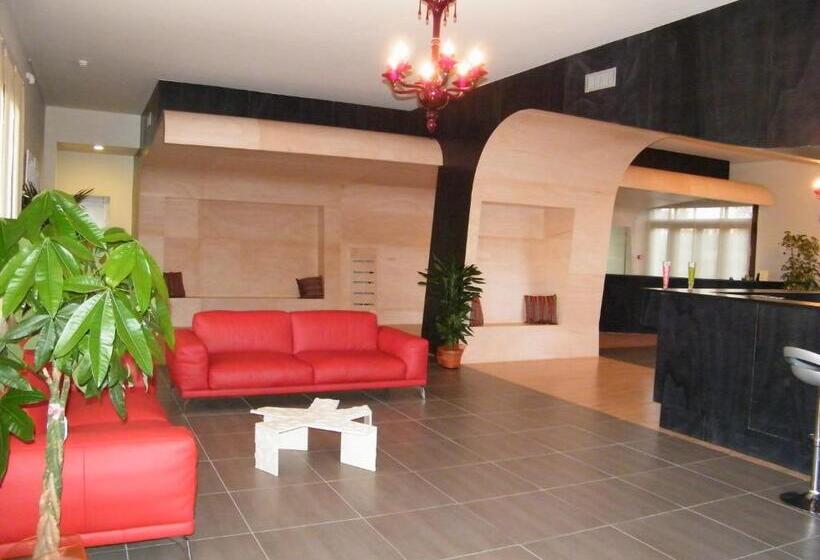 فندق Althea Palace