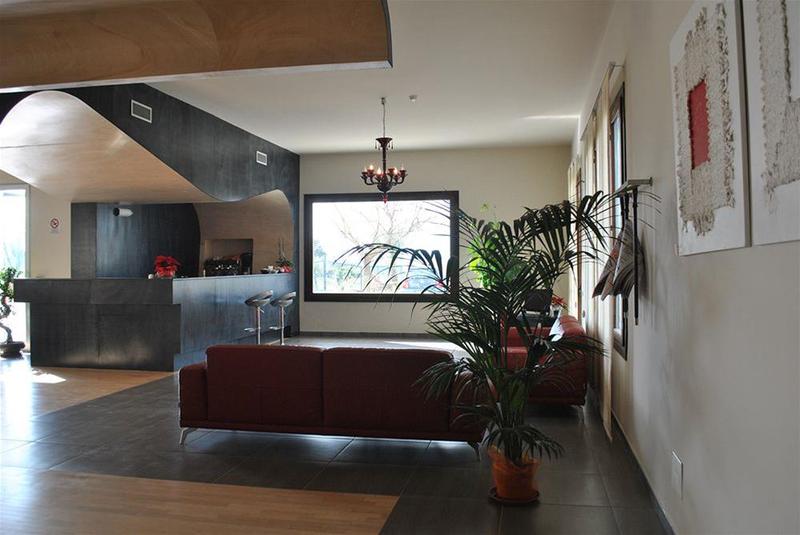 فندق Althea Palace