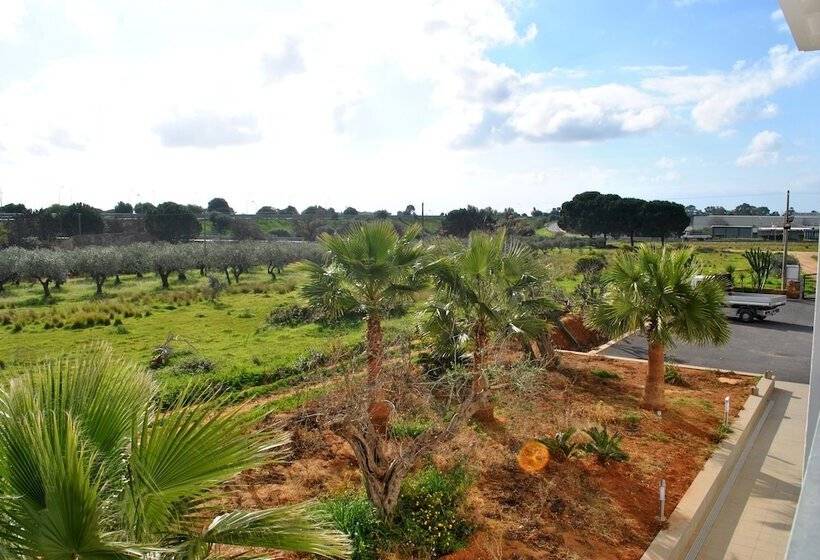 فندق Althea Palace