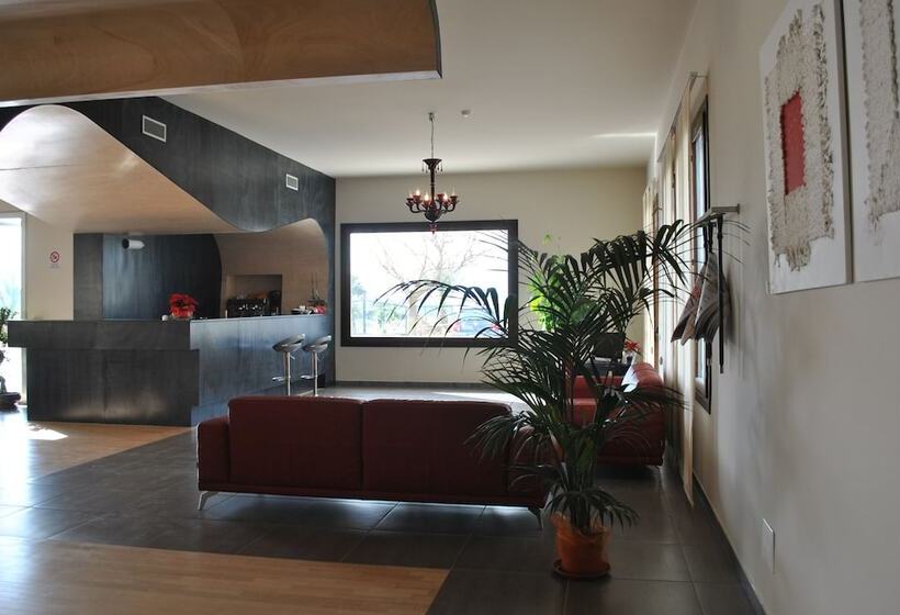 فندق Althea Palace