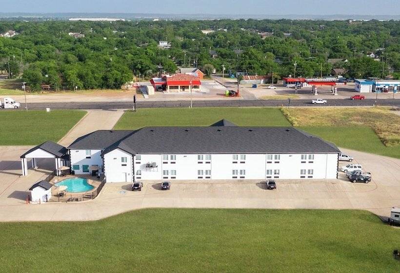 Atria Hotel And Rv Mcgregor