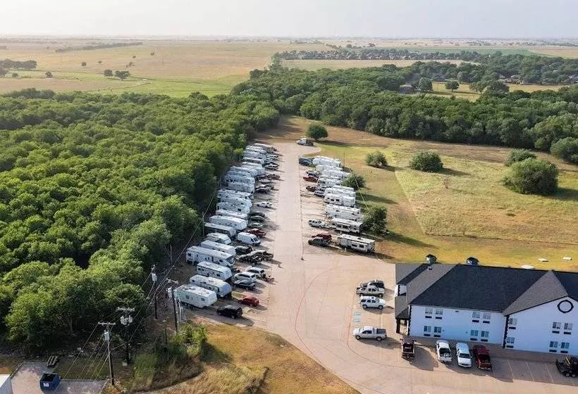 Atria Hotel And Rv Mcgregor