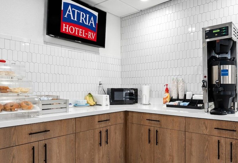 Atria Hotel And Rv Mcgregor