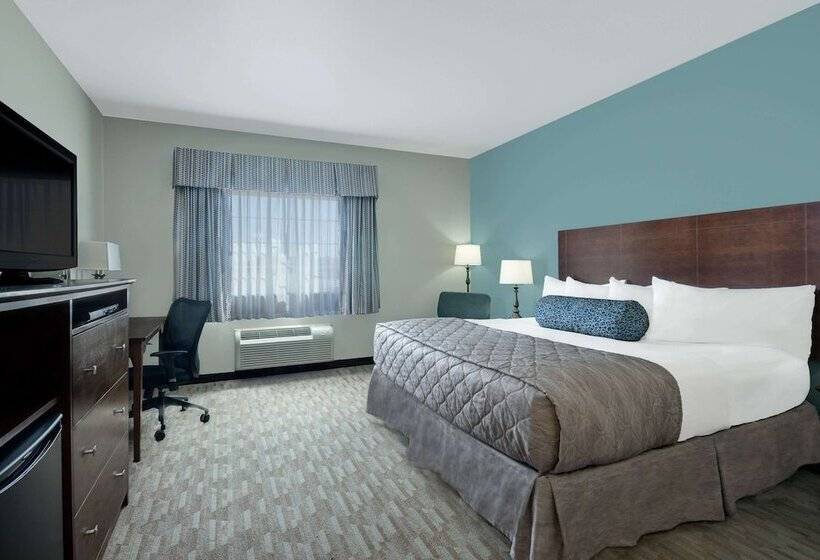 فندق Baymont By Wyndham Minot