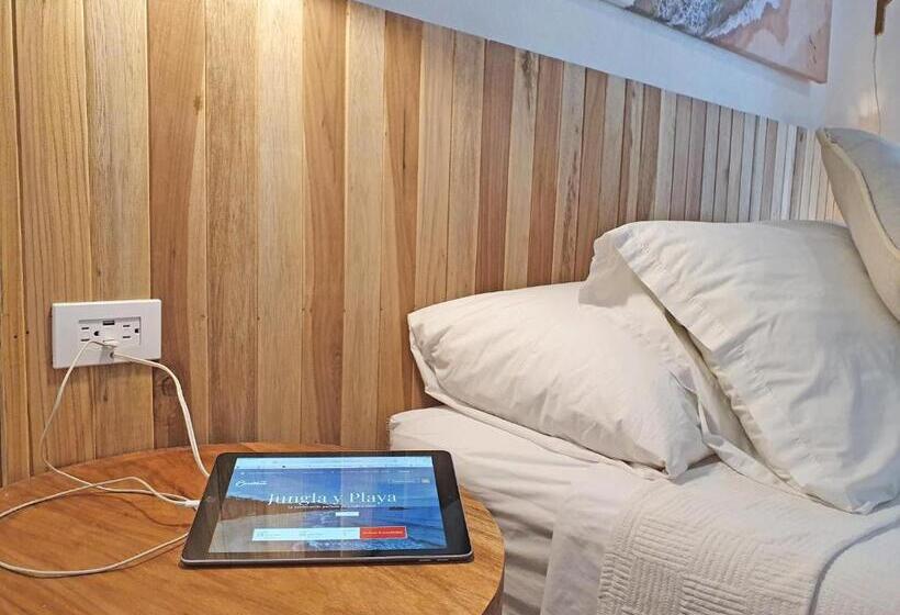 בית מלון כפרי Cariblue Beach and Jungle Resort