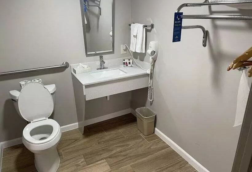 בית מלון כפרי Days Inn By Wyndham Valdosta/near Valdosta Mall