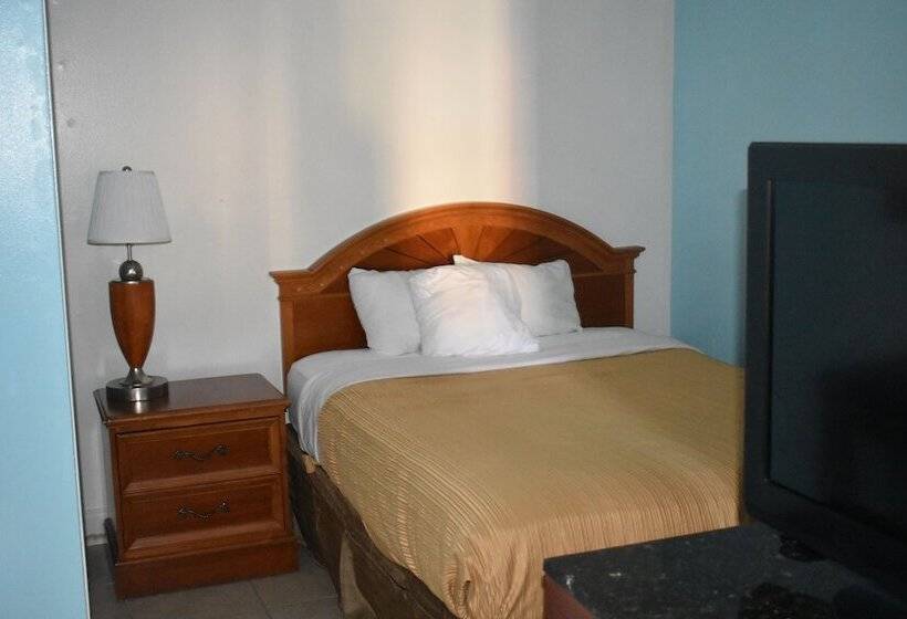 Отель Guest Cottages & Suites