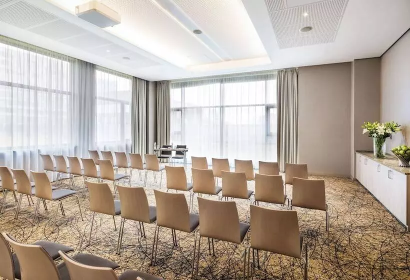 Lindner Hotel Bratislava, Part Of Jdv By Hyatt