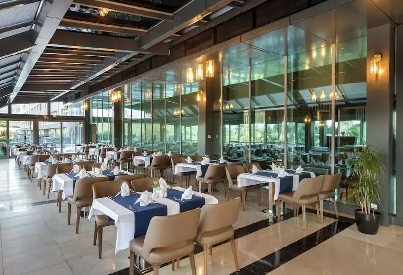 Miracle Istanbul Asia Airport Hotel & Spa