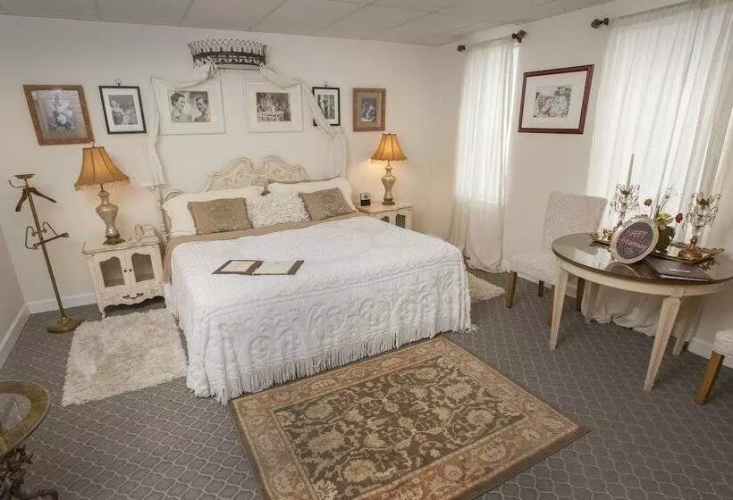 فندق Seminole Inn