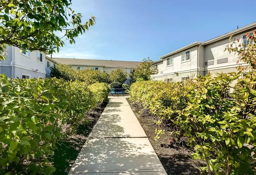 فندق Studio 6 East Brunswick, Nj   Nyc Area