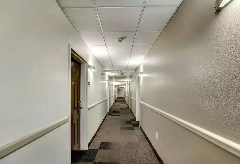 فندق Studio 6 East Brunswick, Nj   Nyc Area